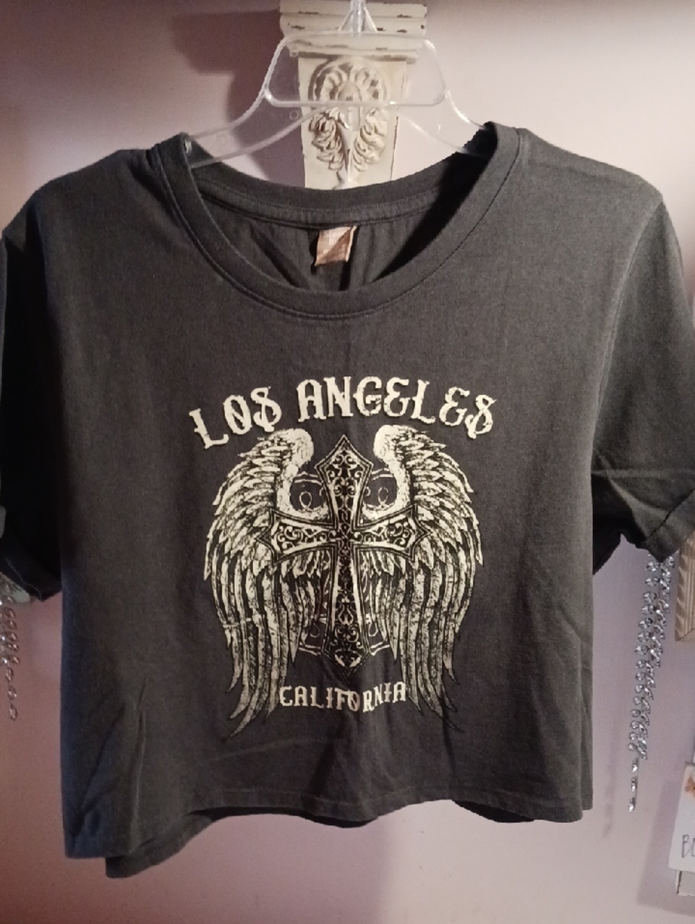 Los Angeles 🪽 California Graphic Crop Tee - Black with Cream Print🪽